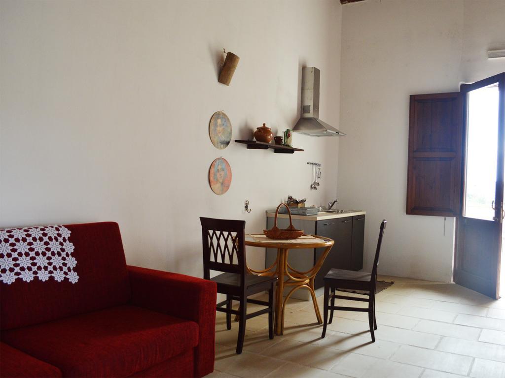 Casino De Viti - Dimora Storica Con Piscina Villa Vaste Room photo